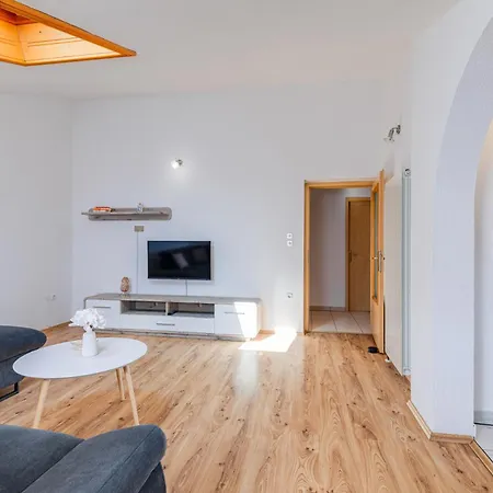 Sintic Apartamento Krk Town