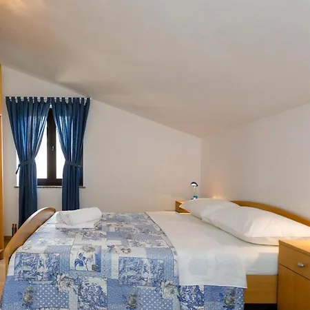 Sintic Apartamento Krk Town