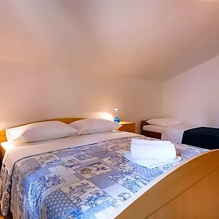 Sintic Appartement Krk Town