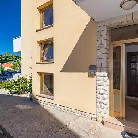 Sintic Appartement Krk Town