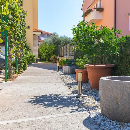 Sintic Appartement Krk Town